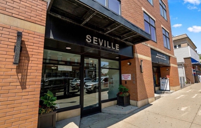 2 beds, 2 baths, 946 sqft, $3,400, Unit 306