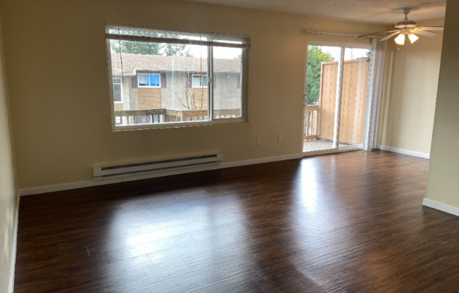 308 Summit Ave N 12
