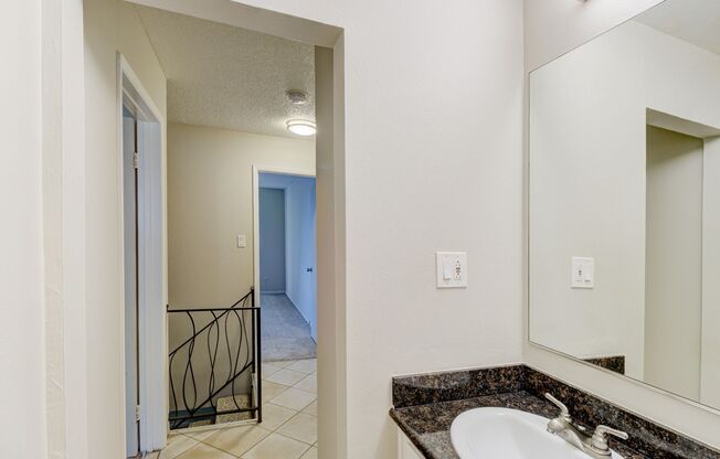 2 beds, 1.5 baths, $1,795, Unit 22