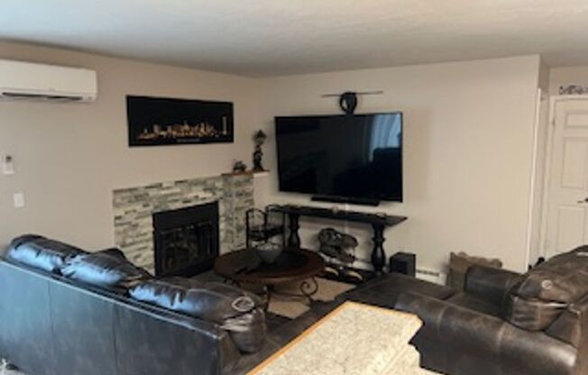 1 bed, 1 bath, 600 sqft, $1,565, Unit 1025-106
