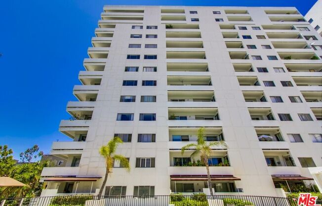 2 beds, 3 baths, 2,085 sqft, $7,250, Unit 1207