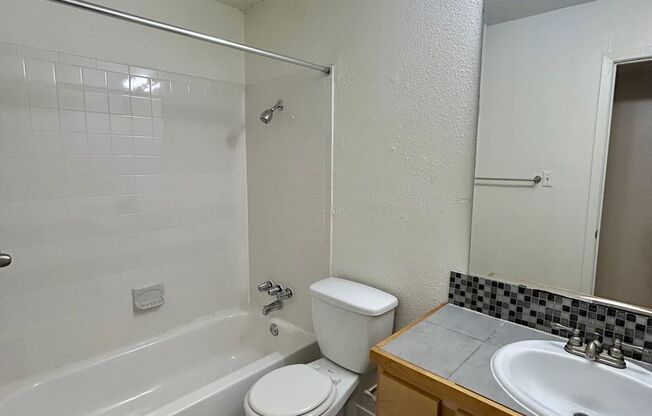 1 bed, 1 bath, 600 sqft, $1,099, Unit WWK-110