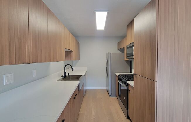2 beds, 2 baths, 1,000 sqft, $2,950, Unit B47