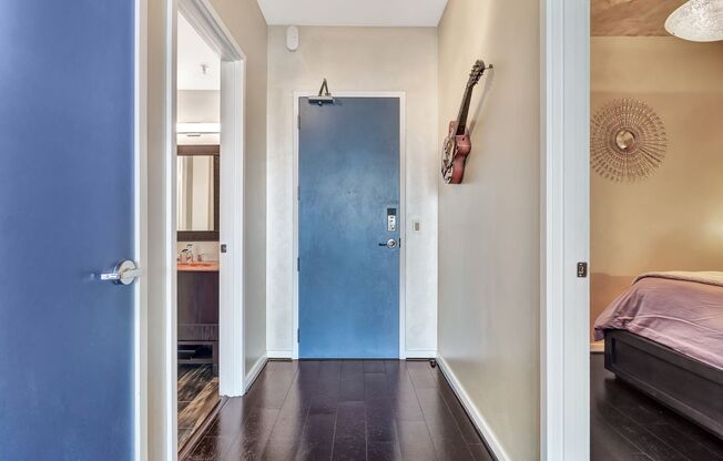 Fully Furnished 15th Floor Condo At Icon In The Gulch