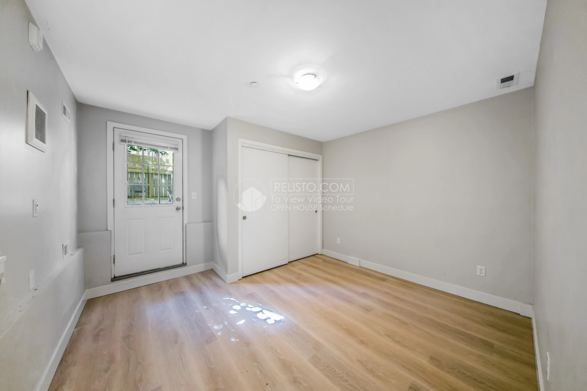 1110 S VAN NESS AVE