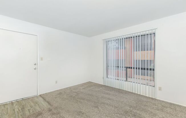 2 beds, 1 bath, 899 sqft, $1,262, Unit 1146