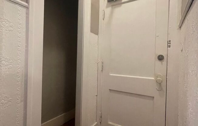 1 bed, 1 bath, 500 sqft, $995, Unit 2