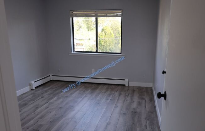 2 beds, 1 bath, $1,350, Unit 3