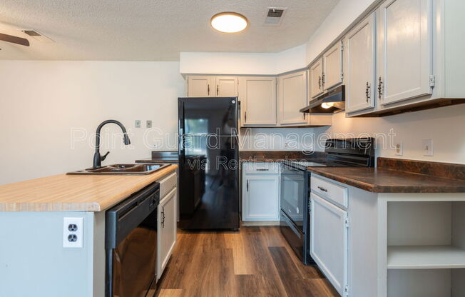 1 bed, 1 bath, 600 sqft, $650, Unit A103