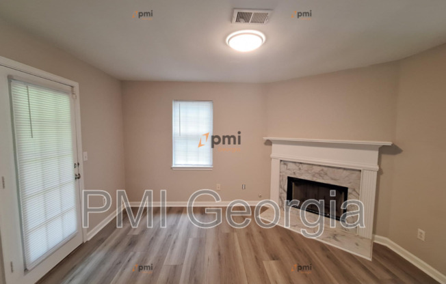8170 AUTUMN GRN DR