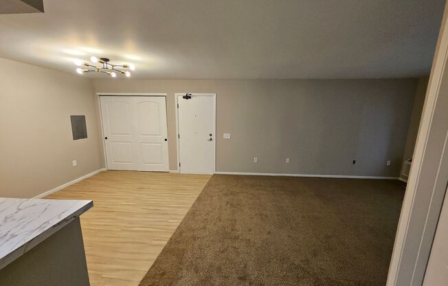 3 beds, 2 baths, 990 sqft, $1,525, Unit PT-1587-103