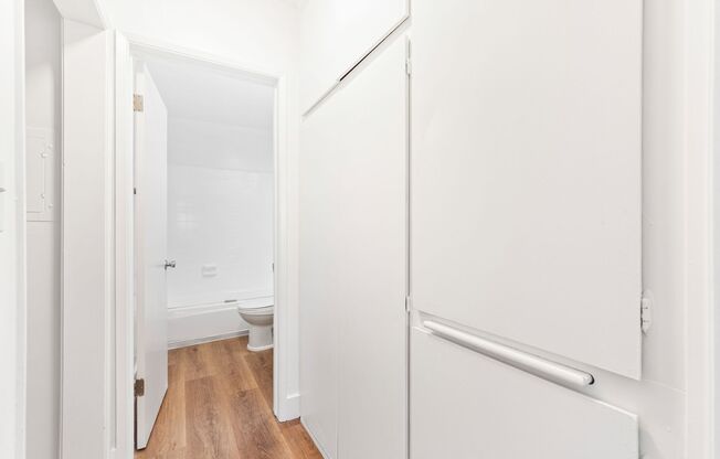 1 bed, 1 bath, 690 sqft, $2,150, Unit 111