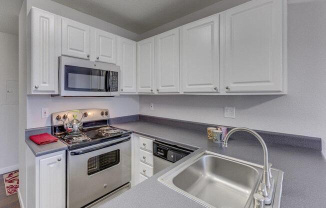 Nickel Creek Apartments in Lynwood, Washington Model Kitchen