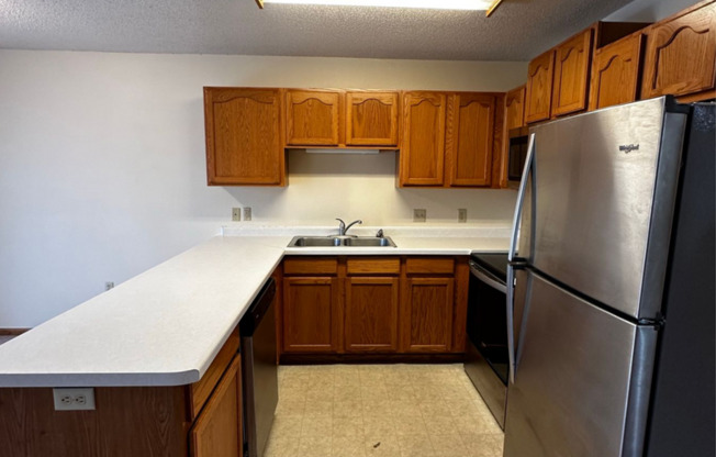 3 beds, 2 baths, $1,375, Unit KA848-2