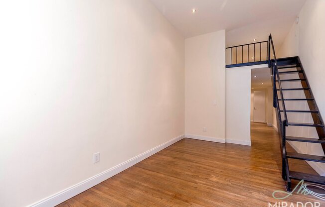 26 E 13 ST