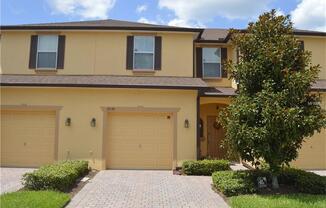 Amazing 3 bedroom 2.5 bath and 1 car garage Town home