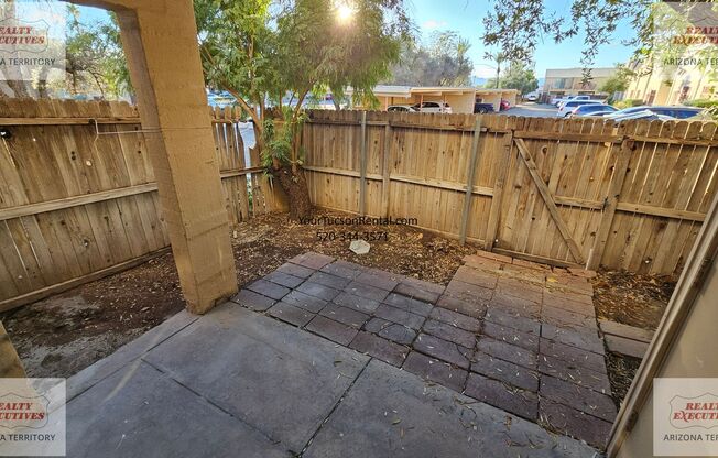 Fort Lowell & Campbell area Condo - 2 Bedrooms & 1.5 Bathrooms