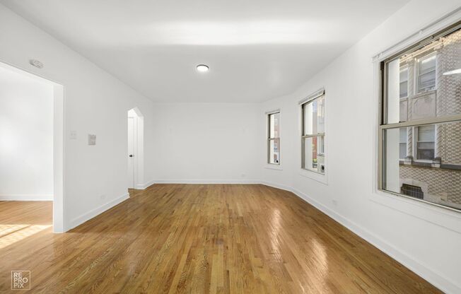 8051 S Ingleside