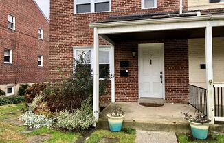 For Rent: Charming Residence on Ridge Ave