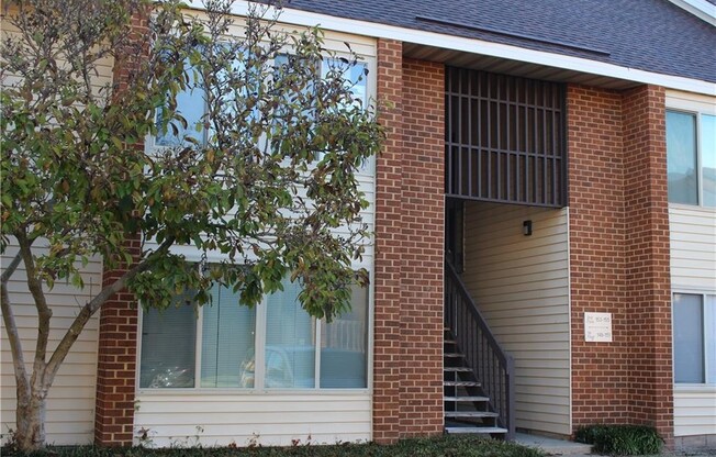 153 PACIFIC DR