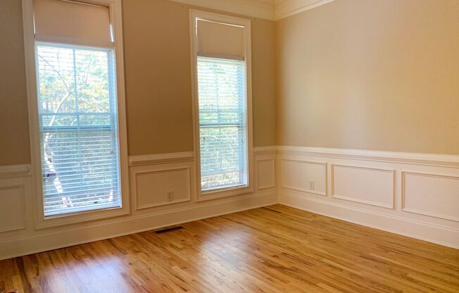 Walk to the Battery - "Truist Park" Gated Luxury Town Home