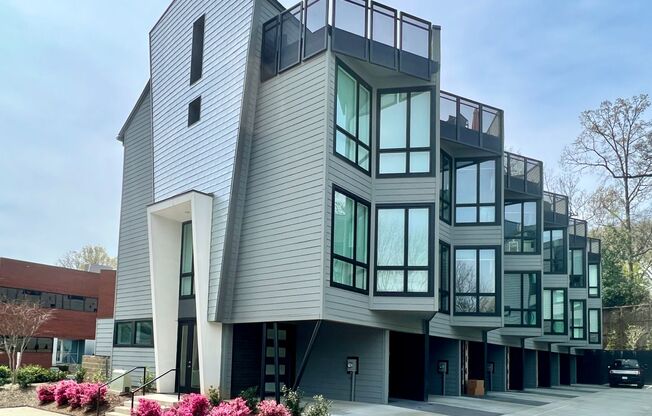 Modern Townhome with Roof Terrace in Dilworth Neighborhood Charlotte NC