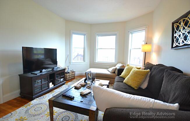 15 Rogers St # 2