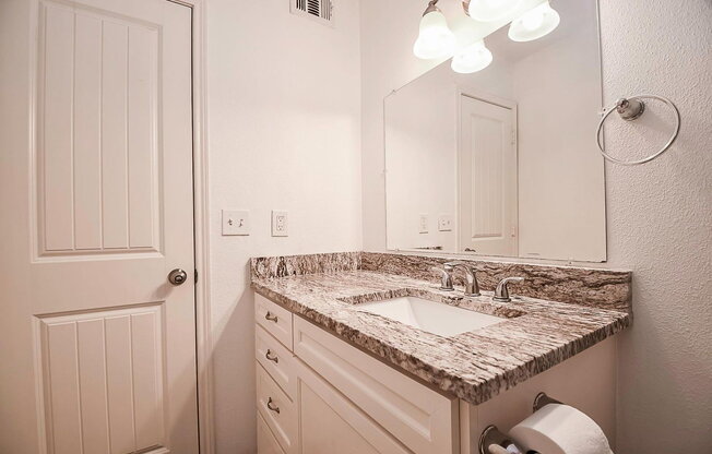 2 beds, 2 baths, 1,396 sqft, $1,650, Unit 253