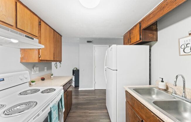 Studio, 1 bath, 400 sqft, $559, Unit P10