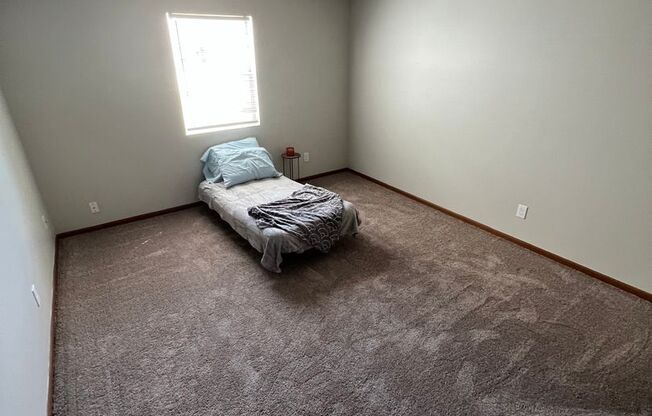 1 bed, 1 bath, 675 sqft, $850, Unit 781