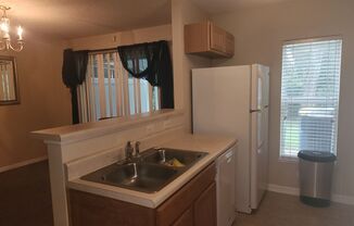 3 beds, 2.5 baths, $1,650