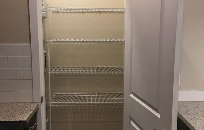 3 beds, 2 baths, $2,220, Unit 4858-102