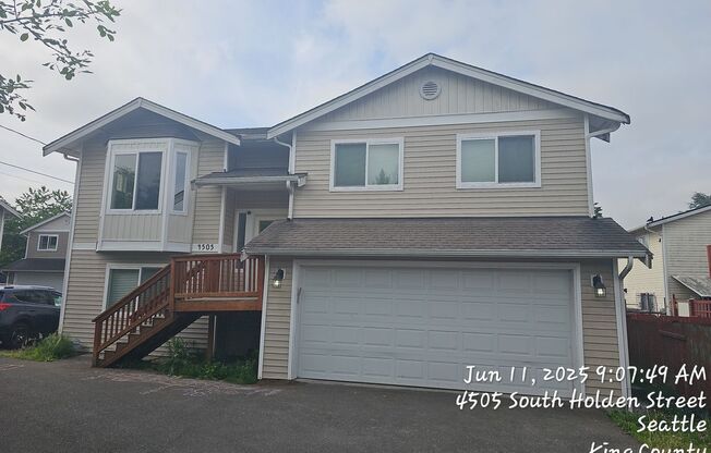 South Seattle split level home - 5 bedroom and 3 bathroom home.  Available NOW!