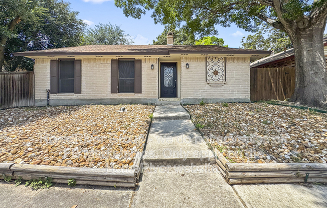 656 FERN MDW DR
