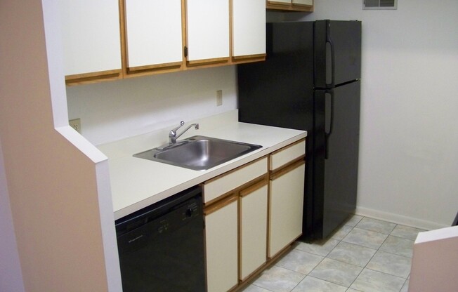 West End Condo--Great Location!