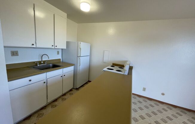 Recently updated Makaha Valley Plantation 2 Bedroom Available Now!