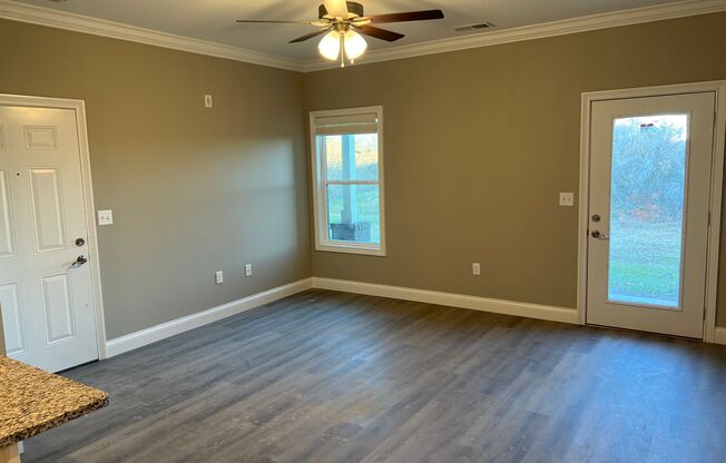 2 beds, 2 baths, 979 sqft, $1,130, Unit 913