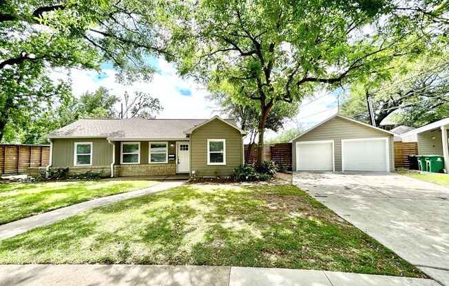 Adorable 3/1/2 w Sun Room near the Menil Collection,