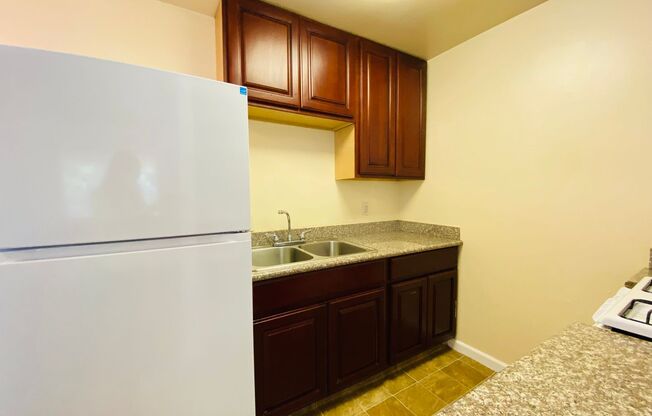 1 bed, 1 bath, $1,475, Unit 7