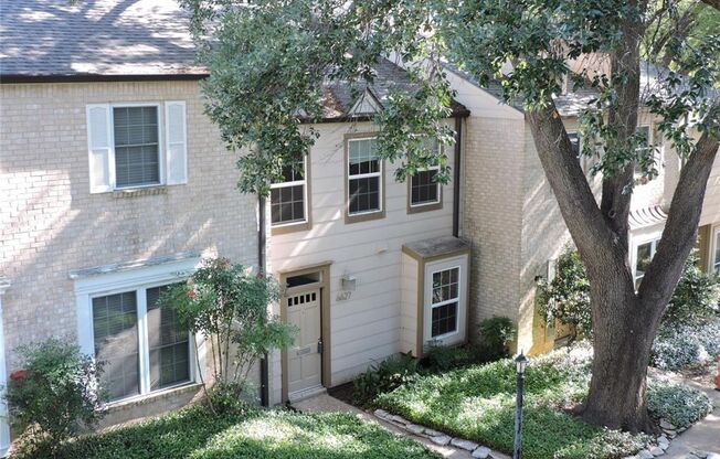 Beautiful Updated Two Story Townhouse In GREAT LOCATION