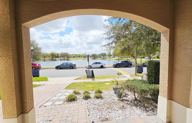 10789 SAVANNAH LNDG CIR