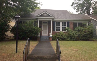 Open Concept Living and Close to Downtown