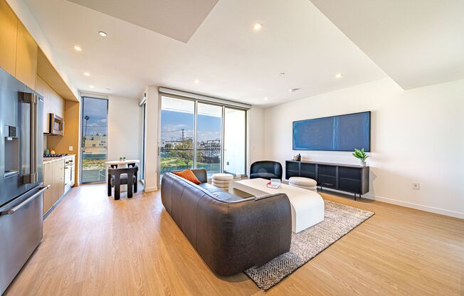 2 beds, 2 baths, 970 sqft, $5,500, Unit 502