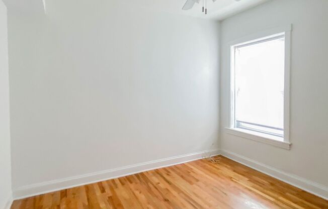 1 bed, 1 bath, 660 sqft, $2,150, Unit 3527.5-3E