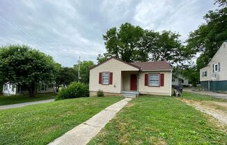 2 Bed, 1 Bath house in Columbia!