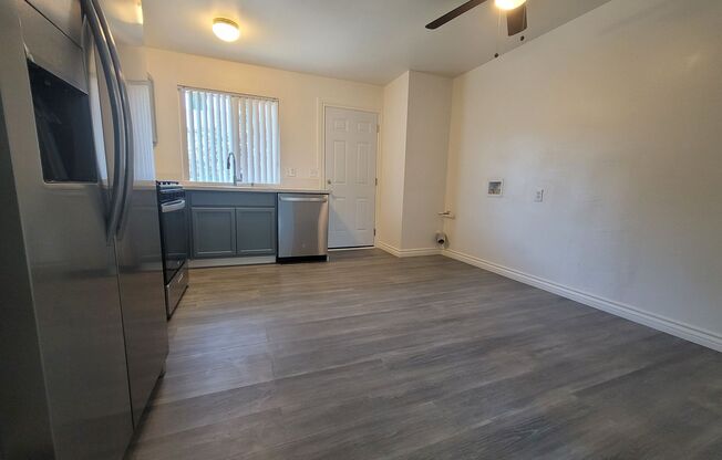 2 beds, 1 bath, 700 sqft, $1,695, Unit Unit D