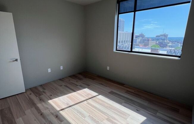 2 beds, 2 baths, 1,040 sqft, $1,795, Unit HW-436