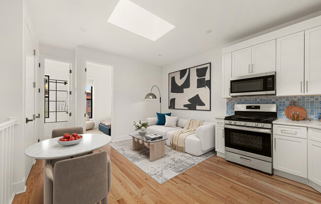 1004 ALT PUTNAM AVE