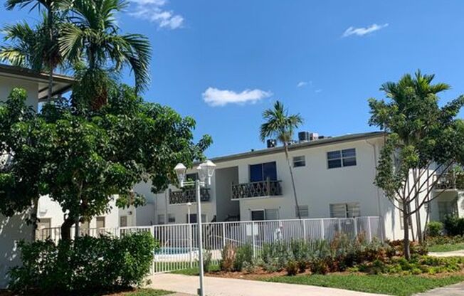 2 beds, 2 baths, 1,051 sqft, $2,025, Unit 11