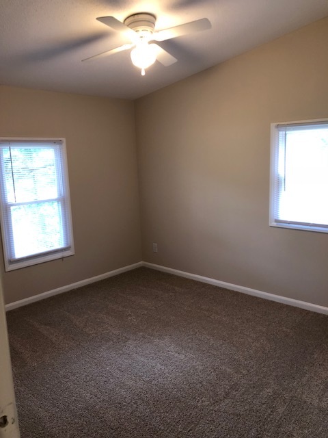 3 beds, 2 baths, $1,500